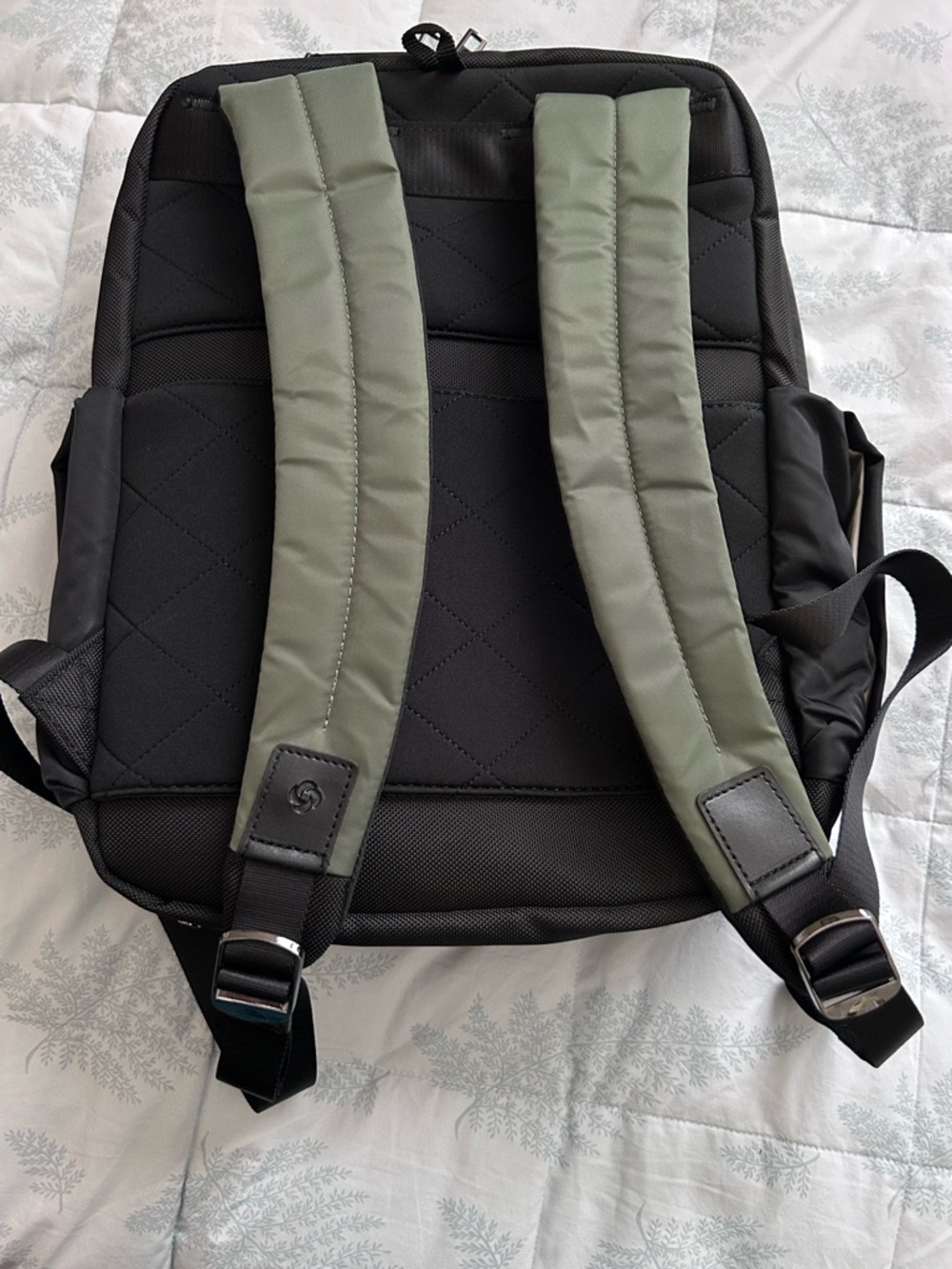 Samsonite Olive Green and Black Men’s Backpack with Front Organizer - Picture 2 of 5
